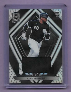 LUIS ROBERT - WHITE SOX - 2020 SPECTRA CHRONICLES - JERSEY PATCH - GENIAL! - Bild 1 von 2