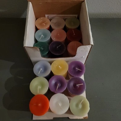 Caja Surtida Votivos De 18 Vainilla Algodón Limpio Limón Verbena Sándalo... Foto 1 de 4