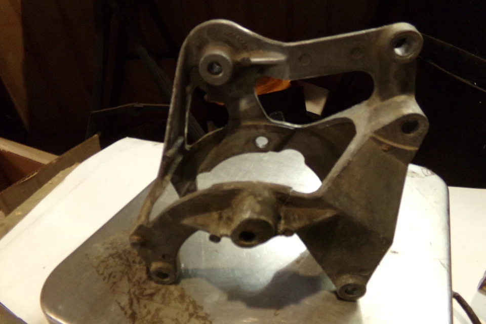 1985-1987 Corvette A/C Compressor Mount Bracket 14084340 - Image 1 of 1