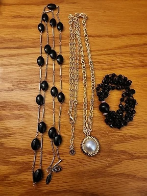 Branded Talbots 2 Necklace & 1 Bracelet Great Condition - Image 1 of 2