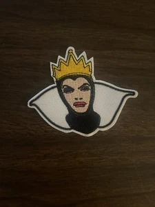 Disney Villain Cruella Evil Queen Maleficent Bügelbild Patch #622 - Bild 1 von 3