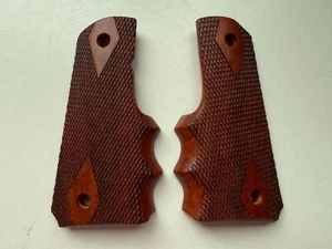 WUNDERSCHÖNER DIAMANT KARIERTER HOLZGRIFF FÜR COLT 1911 GOVERNMENT VOLLE GRÖSSE RUNDUMWICKELN - Bild 1 von 6