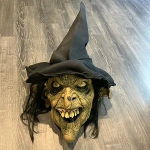 Don Post 2005 Witch Mask With Hat And Earrings Massive Halloween Mask Vintage - Picture 1 of 24