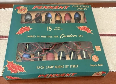 Vintage Boxed Set Of Pennant Christmas Lights - 15 - Working - Image 1 of 4