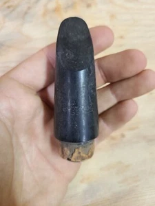 Künstler handgefertigtes Klarinettenmundstück braucht Spitzenreparatur - Bild 1 von 8