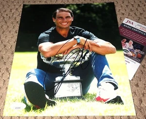 FOTO FIRMADA POR RAFAEL NADAL 8X10 AUTÓGRAFO JSA TENIS AUTO FOTOGRAFÍA CERTIFICADO DE AUTENTICIDAD - Imagen 1 de 1