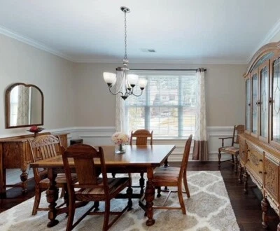 Vintage Oak Dinning Room Set - Image 1 of 4