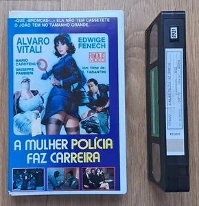 La poliziotta fa carriera VHS PAL 1991 PORTUGAL Edwige Fenech sexy art - Imagen 1 de 2