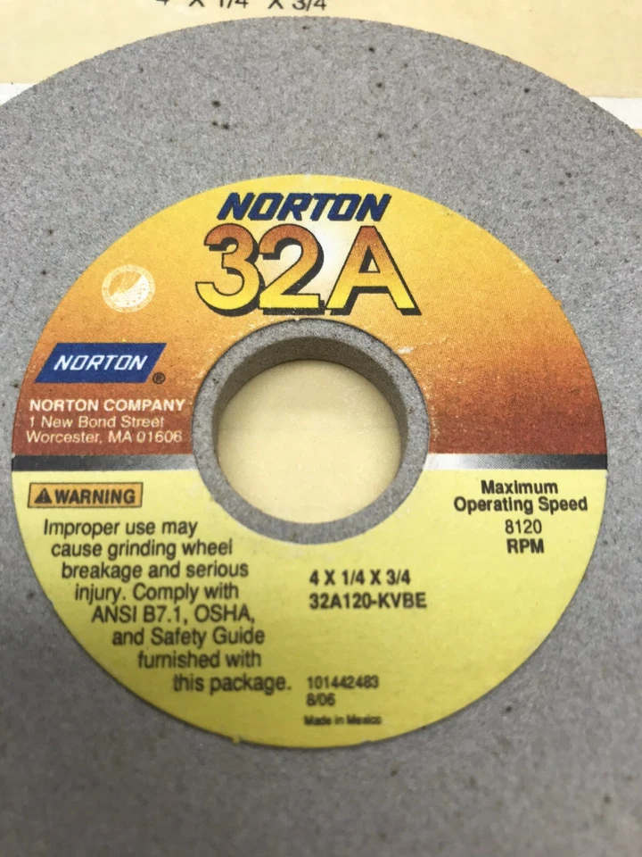 1 pc.  "RUEDA DE CUARTO DE HERRAMIENTAS NORTON ABRASIVO #66243536133 4 x 1/4 x 3/4"" 32A120-KVBE"  Foto 1 de 1