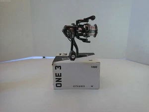 NEW One 3 Fishing Creed X 1000 Spin Cast Fishing Reel 5.2:1 Gear Ratio - Picture 1 of 13