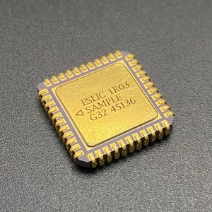 ESLIC 1R03 Eng Sample Microprocessor ES CLCC44 Prototype CPU For Collection - Imagen 1 de 3