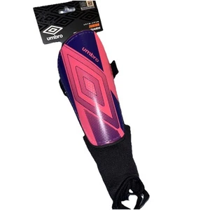 Umbro Junior Stirrup Soccer Shinguards 4' 7"- 5' 3" Brand New in Package Soccer - Picture 1 of 6