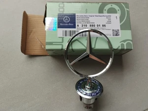 Original Stern Motorhaube Metall Mercedes W204 W203 W211 W212 W201 W210 C- und E-Klasse - Bild 1 von 4
