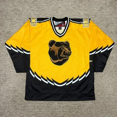 Camiseta deportiva de hockey juvenil vintage Boston Bruins Pooh Bear L/XL jugador profesional NHL 3rd Alt Foto 1 de 4