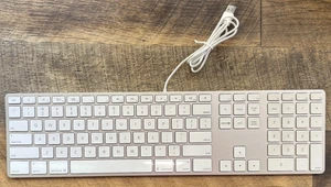 Apple A1243 Wired USB Aluminum Keyboard w/ Numeric Keypad – OEM Genuine - Picture 1 of 8