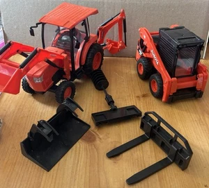 Kobota Toy Tractor L6060 And Skid Loader SSV65 - Picture 1 of 17