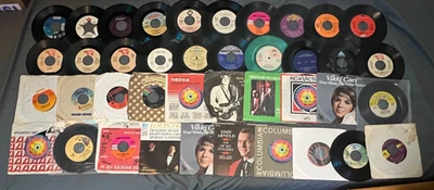 Lot of 40 7" 45 RPM Single Vinyl 50s 60s 70s 80s Newton John Bee Gees Quiet Riot - Image 1 of 4