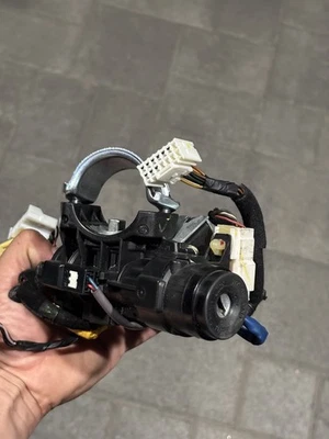  INTERRUPTOR DE ENCENDIDO BLOQUEO CILINDRO SIN LLAVE HYUNDAI ELANTRA 2011-2016 OEM Foto 1 de 4