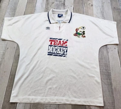 Camiseta deportiva de fútbol Umbro Disney Team Mickey con estampado texturizado AOP para hombre L Foto 1 de 4