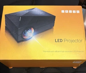 ELEPHAS EPR60 PORTABLE MULTI-MEDIA LED PROJECTOR BOXED - Picture 1 of 5
