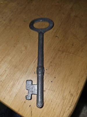 Collectible Vintage Gray Steel Skeleton Key Unmarked Over 4" - Image 1 of 2