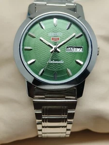 Seiko 5 Automatic Green Dial 17 Jewels Stainless Steel Men's Wrist Watch,6309 - Picture 1 of 8