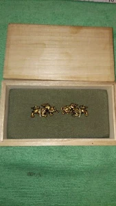 Antique Japanese Menuki of frolicking Shi-Shi pair highly detailed. - Picture 1 of 7