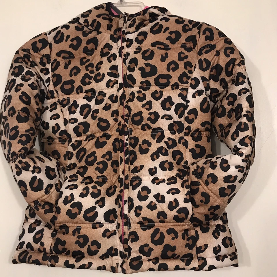 Chaqueta con Capucha Forrada Rosa de Vellón Estampado Glory Guepardo Desteñido Talla Pequeña 6-6X Usada en Excelente Condición Foto 1 de 4