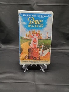 BN Babe: Pig in the City (VHS 1999 Clamshell Release) - Bild 1 von 2