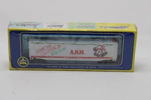 HO Scale AHM 5582-10 Christmas 1979 VTG 50' Plug Door Holiday Box Car Sealed NOS - Picture 1 of 8