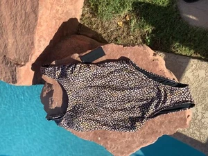 GIANNI BINI ONE PIECE ANIMAL PRINT GORGEOUS TANK SWIMSUIT NEW - MED - Picture 1 of 4