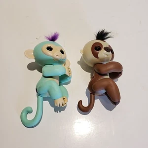 Fingerlings Sloth & Monkey in great condition. Both work perfectly. Rarely used. - Picture 1 of 6