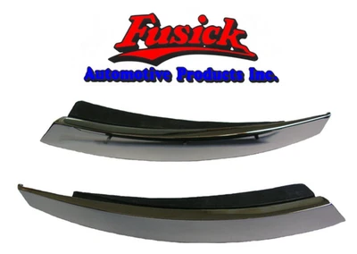 Juego de molduras de guardabarros cromadas Cutlass 442 1970-1972 en capucha Foto 1 de 2