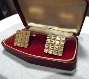Vintage Modernist Square Pattern Gold Plated Swivel Back Cufflinks & Display Box - Picture 1 of 11