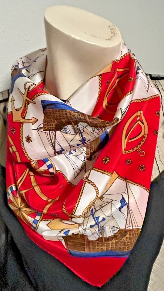 Cuadrado mediano vintage de 30 pulgadas Bufanda Patrón Náutico Rojo, Azul y Blanco - Gancho JG Foto 1 de 4