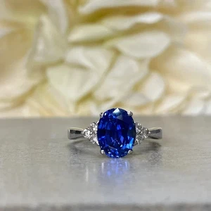 Alianza de diamantes y zafiros naturales de corte ovalado de 3,80 quilates de oro blanco de 14 quilates talla 7 - Imagen 1 de 9