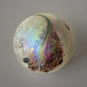 Pisapapeles vintage esmerilado pluma remolino  - Imagen 1 de 4