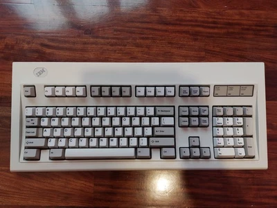 Tastiera IBM model M ibrida Bluethoot e USB - Immagine 1 di 4