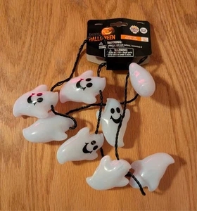 Happy Halloween Ghost Light Up Necklace - Picture 1 of 4