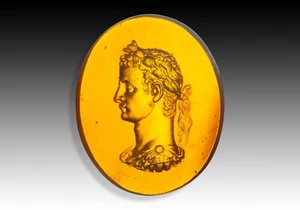 Cameo or intaglio, portrait. Possibly, Italy, 19th c. - Picture 1 of 2