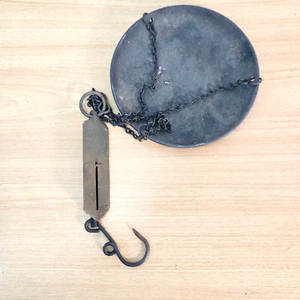 VINTAGE SALTER NO 2 BRASS FACED HANGING CHAIN SCALES - Picture 1 of 5