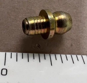 FITTING SCHMIERANTRIEB 3/16 LOCH NO6099 - Bild 1 von 1