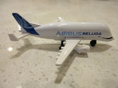 Avión de juguete fundido a presión Matchbox Airbus Beluga Sky Buster 2025 Foto 1 de 4