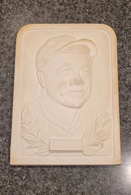 BABE RUTH/YANKEES 1974 Continental Distributing Chalkware/Plaster Plaque 9x12 - Image 1 of 4