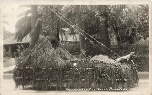 LP53 Pasadena CA Tournament of Roses Float Hunting Theme 1922 RPPC Postcard - Picture 1 of 2