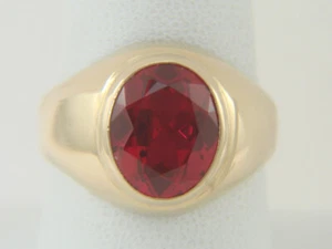 Vintage 14k Yellow Gold Solitaire Lab Created Oval Ruby Ring Size 8.5 - Picture 1 of 11