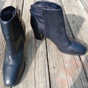 Franco Sarto Womens Black Leather Ilaria Block Heel Square Toe Ankle Bootie 10 M
