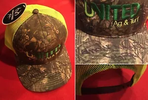 Authentic Dallas Cowboy RANDY WHITE signed United Ag&Turf camo/mesh trucker hat - Picture 1 of 1