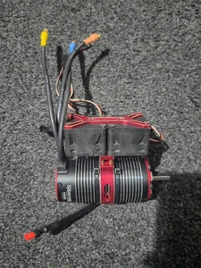 Motor sin escobillas Surpass Rocket 4998 se adapta a Xmaxx 1/5 1/6 - Imagen 1 de 6