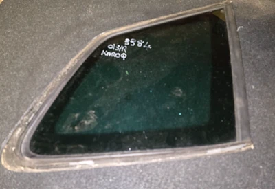 SKODA KAROQ REAR QUARTER GLASS O/S DRIVERS 2017-20 2018 ** - Image 1 of 4